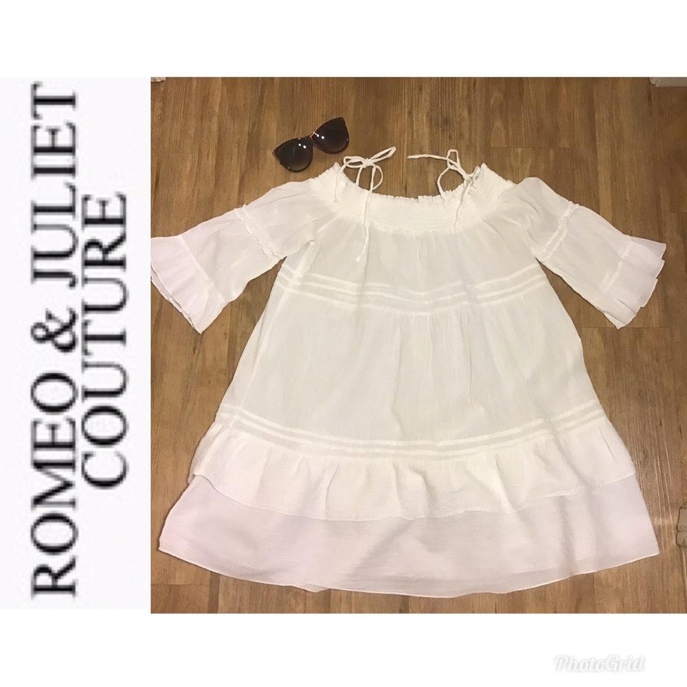 Romeo & Juliet Couture White Beach Coverup…